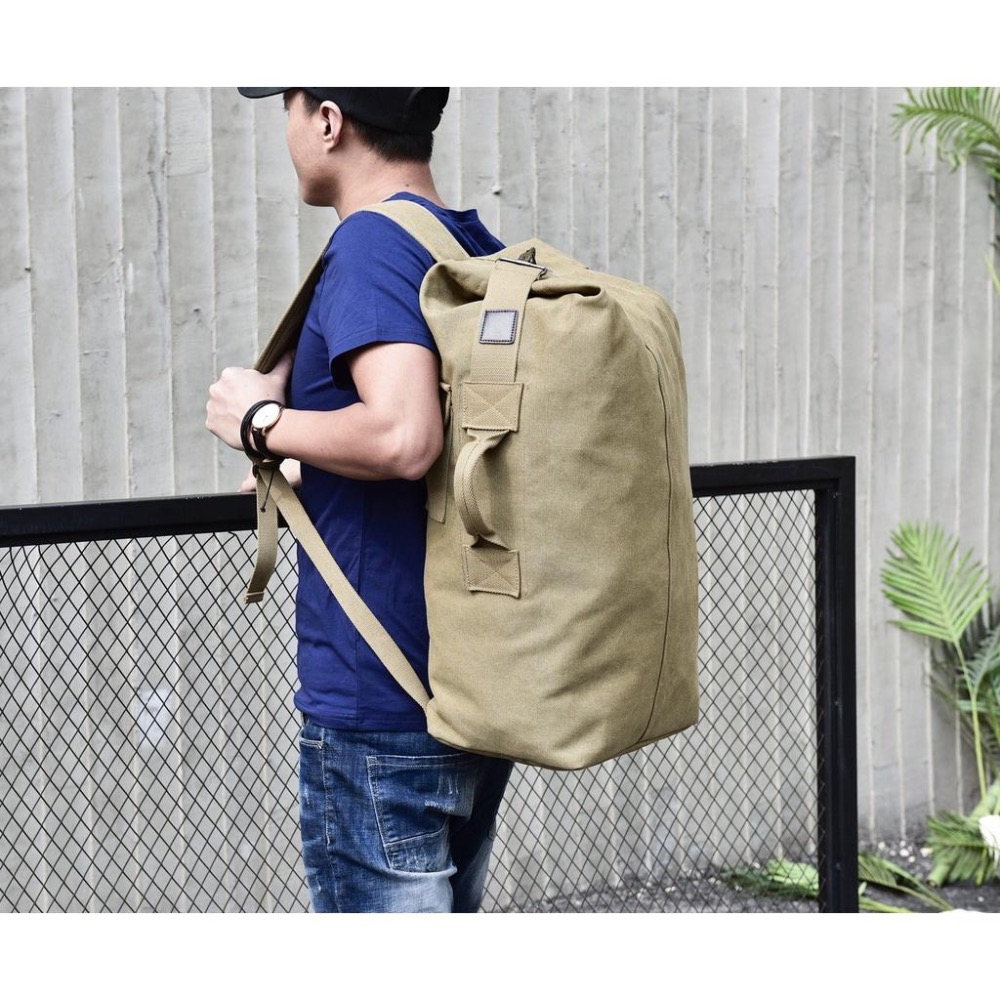 台灣發貨 35L新款潮流帆布包 大容量旅行雙肩包 男士背包 戶外運動包 雙肩書包 軍鳥包 水桶包 耐磨防水背包 超大容量-細節圖3