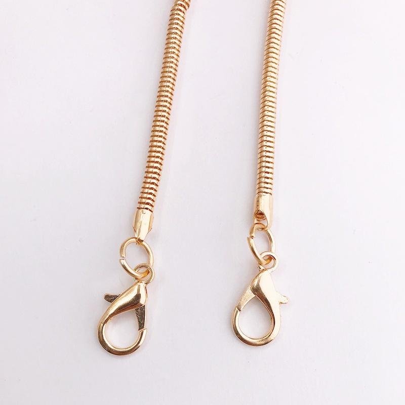 日本潮流 小香風 金屬手機鏈條 手機掛繩 女生 斜背手機殼掛繩 掛鍊 龍蝦扣 110cm 金色鐵鍊 側背手機繩 手機斜背-細節圖9