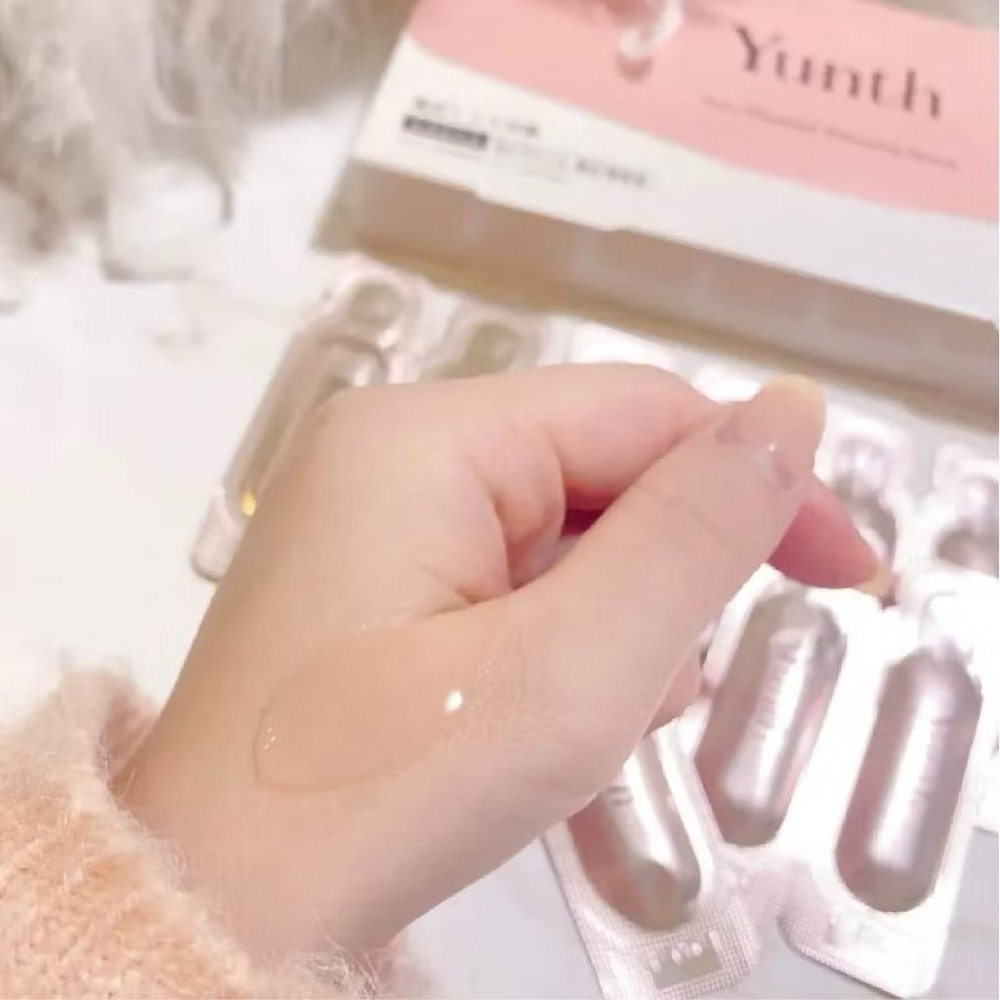 Yunth美容液聖誕套裝 ｜純原維生素C美白精華液28入x2 唇用美容液8gx1 小樣x4 日本美白精華 @cosme-細節圖9