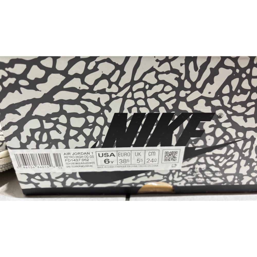 【二手商品｜實拍】NIKE AIR JORDAN 1 RETRO HIGH OG GS｜US 6Y／24cm｜附原鞋盒-細節圖3
