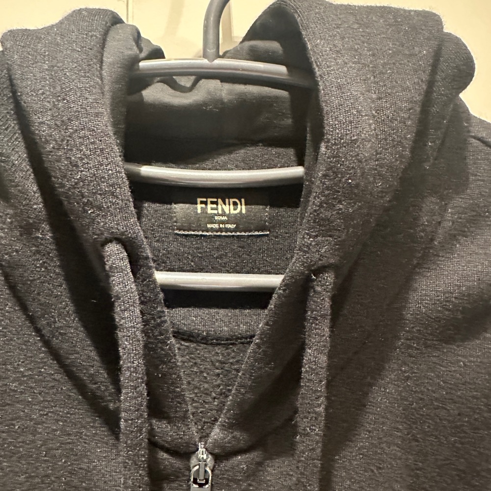 近全新｜FENDI 刷毛長版外套｜刷毛外套｜男女皆可穿｜S,M號｜冬季保暖-細節圖2