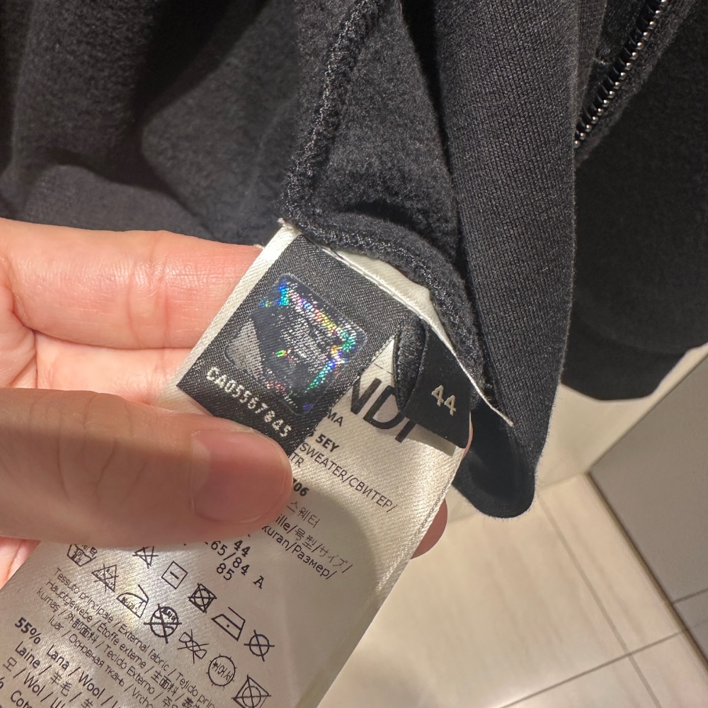 近全新｜FENDI 刷毛長版外套｜刷毛外套｜男女皆可穿｜S,M號｜冬季保暖-細節圖9