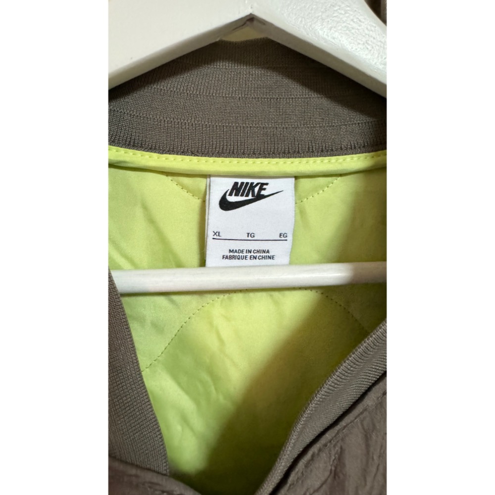99%新 NIKE 薄羽絨外套 XL-細節圖2