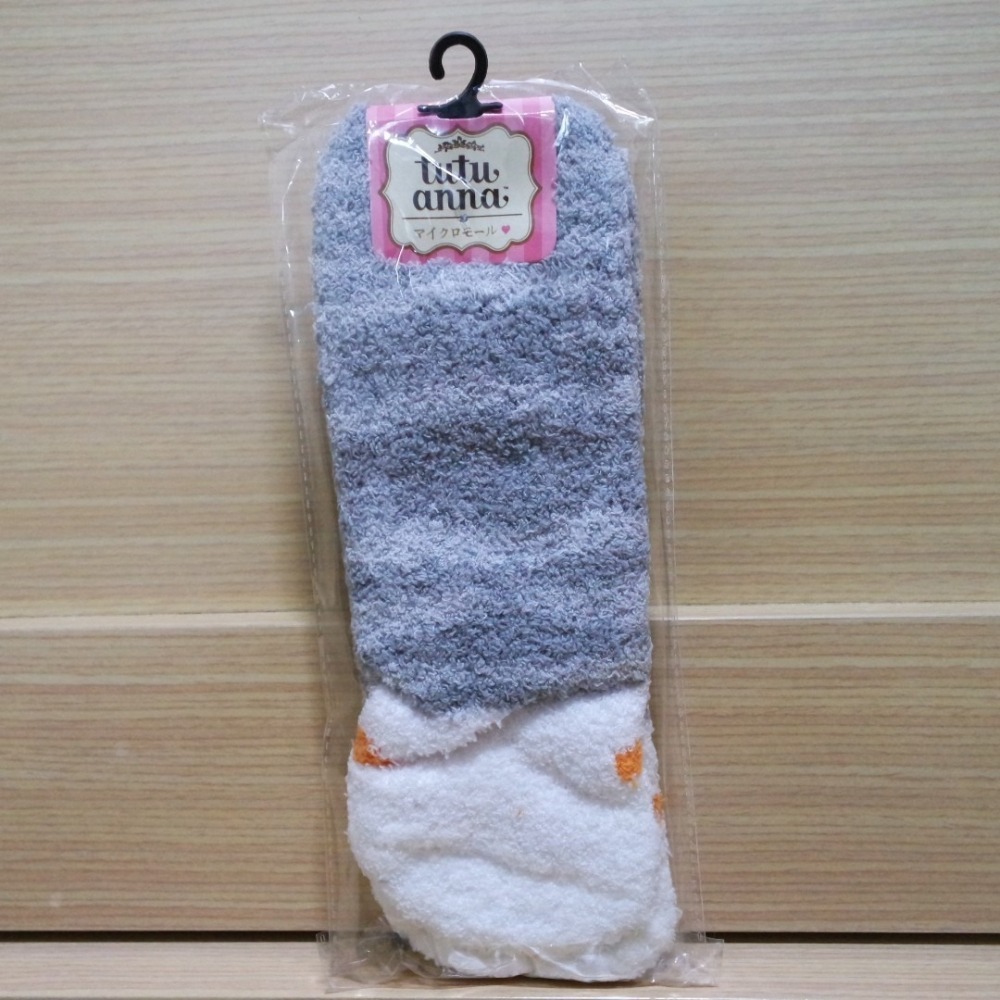 貓咪貓掌珊瑚絨保暖襪-灰色條紋 (襪子 短襪 長襪 絨毛襪 冬天襪 送禮 生日聖誕交換禮物)-細節圖2