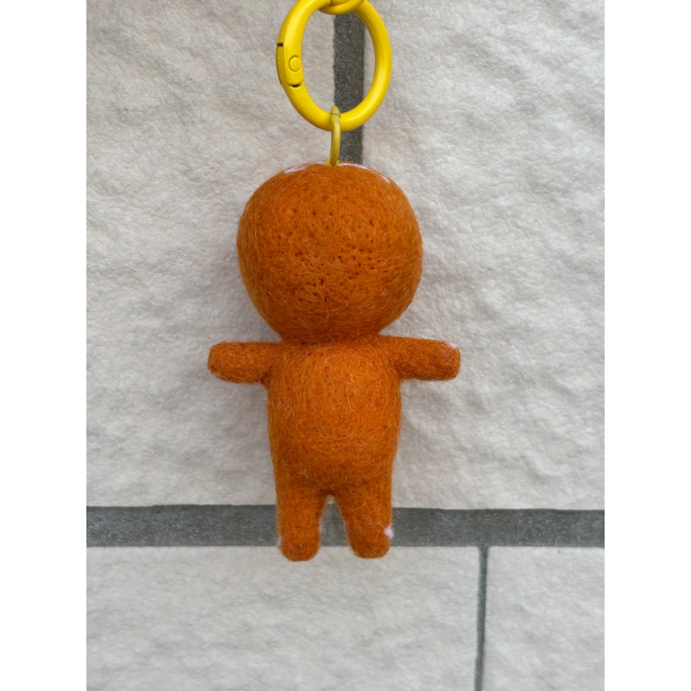 手作羊毛氈鑰匙圈—薑餅小豬-細節圖4