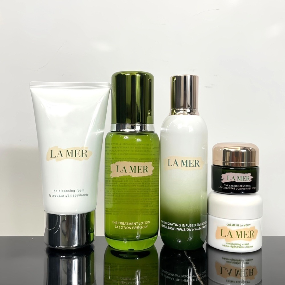 海洋拉娜  專櫃禮盒5件套含：精粹水150ml+精粹乳125ml+濃縮眼霜15ml+淨透洗面乳125ml+神奇乳霜30-細節圖2
