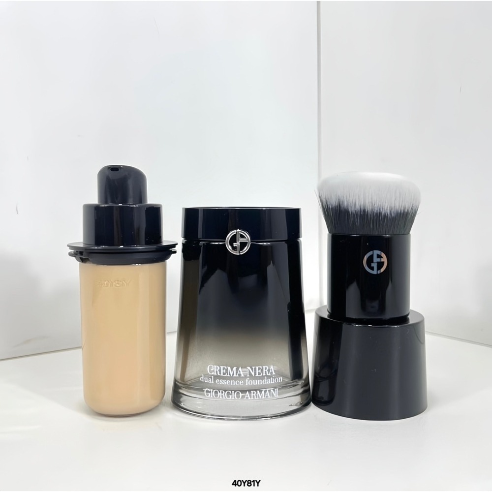 GIORGIO ARMANI GA 亞曼尼 黑曜岩 奢光精萃30ml -黑鑰匙粉底液-細節圖4