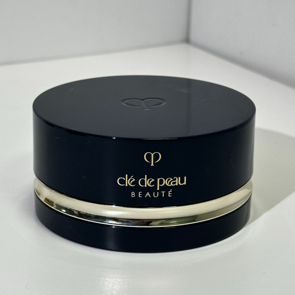 日本 Cle De Peau Beaute 肌膚之鑰 2025新版 光采蜜粉 26g -蜜散粉-細節圖2