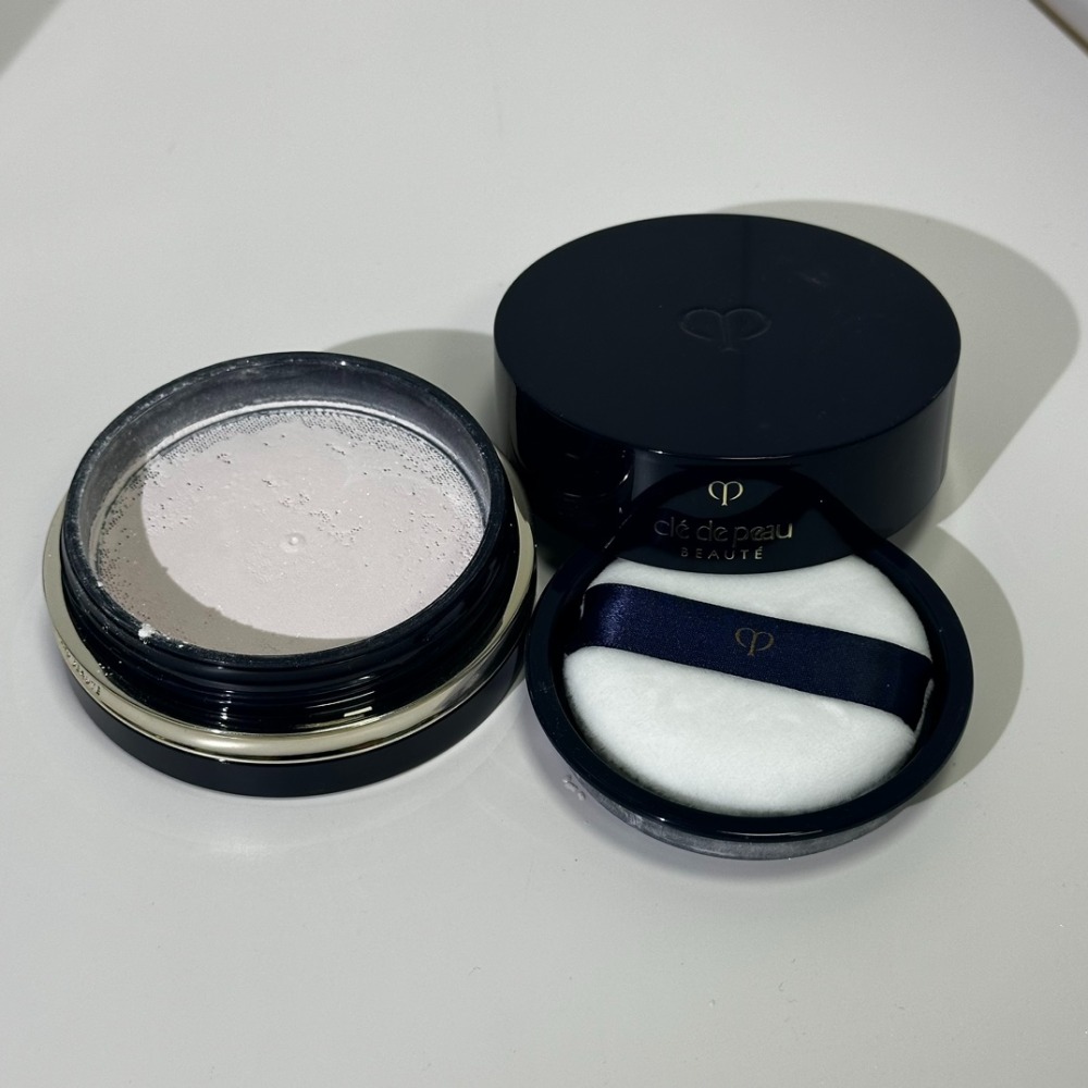 日本 Cle De Peau Beaute 肌膚之鑰 2025新版 光采蜜粉 26g -蜜散粉-規格圖5