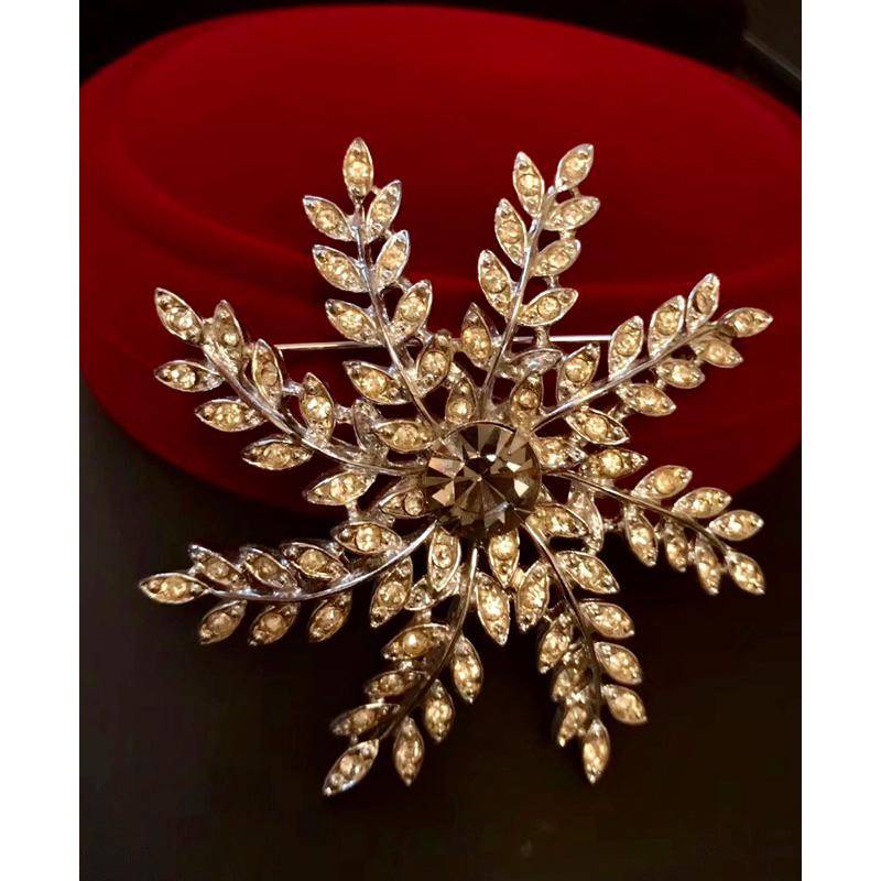 {Thistle Vintage}1970年代美國小姐后冠設計者SARAH COVENTRY刻印煙燻氣質高雅古董大胸針-細節圖3