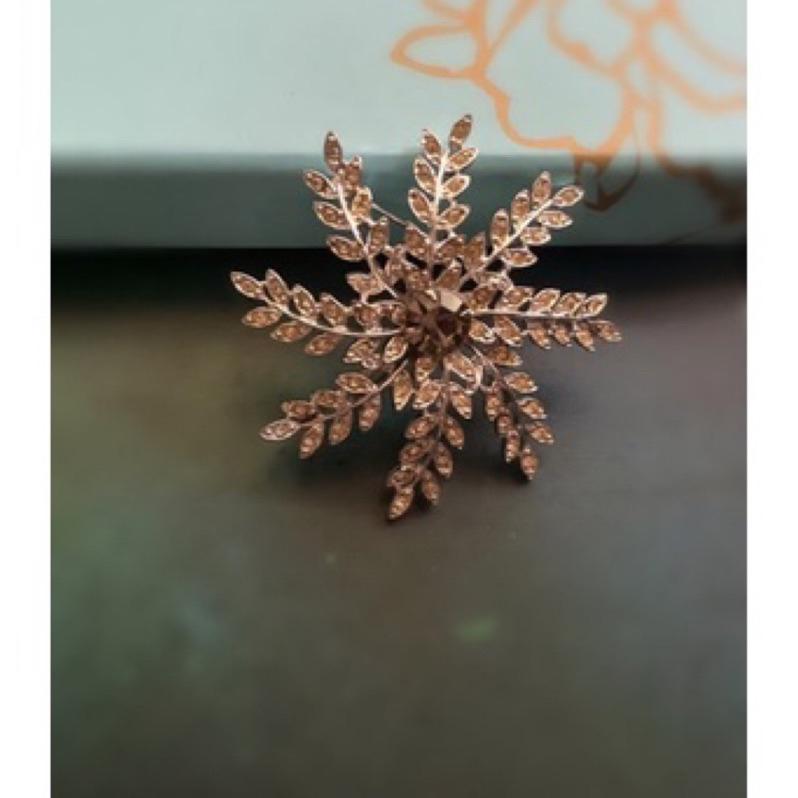 {Thistle Vintage}1970年代美國小姐后冠設計者SARAH COVENTRY刻印煙燻氣質高雅古董大胸針-細節圖5