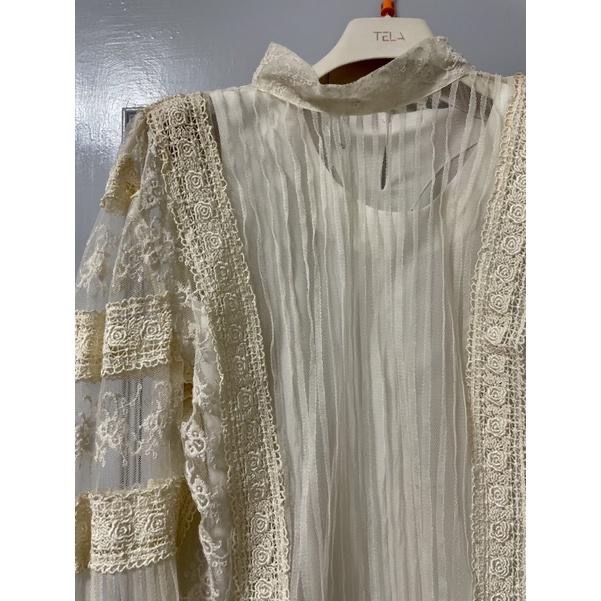 1⃣️義大利製遠企LOVE SEX MONEY氣質復古高領全鏤空蕾絲刺繡玫瑰襯衫2⃣️ 100%純羊毛台灣手工蘇格蘭裙子-細節圖5