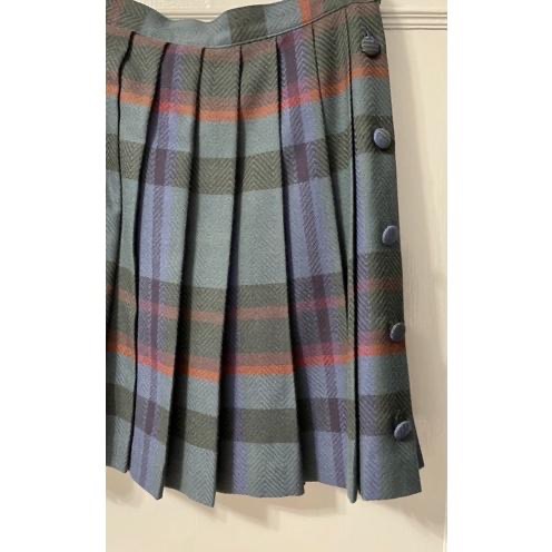 1⃣️義大利製遠企LOVE SEX MONEY氣質復古高領全鏤空蕾絲刺繡玫瑰襯衫2⃣️ 100%純羊毛台灣手工蘇格蘭裙子-細節圖6