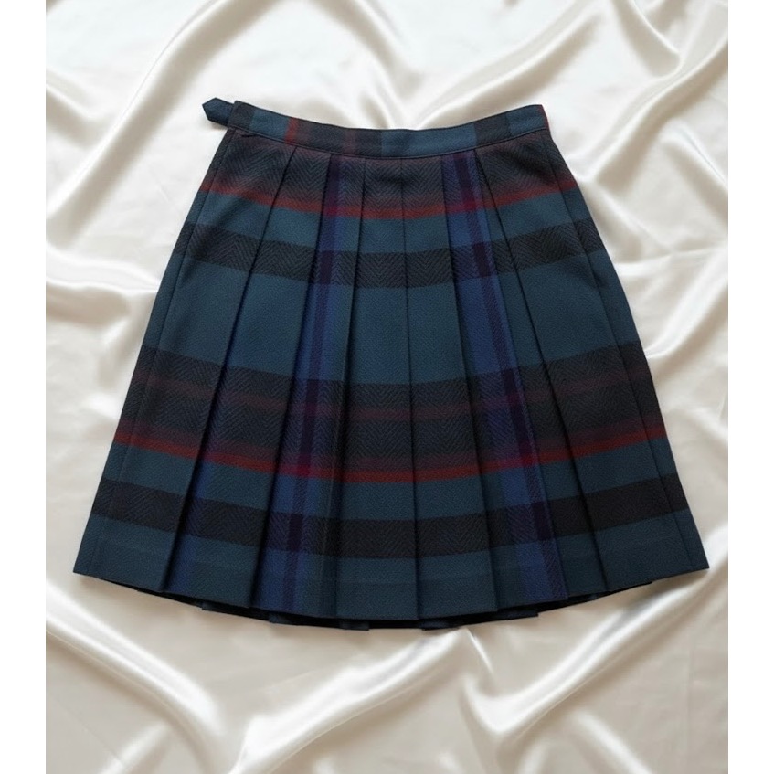 1⃣️義大利製遠企LOVE SEX MONEY氣質復古高領全鏤空蕾絲刺繡玫瑰襯衫2⃣️ 100%純羊毛台灣手工蘇格蘭裙子-細節圖9