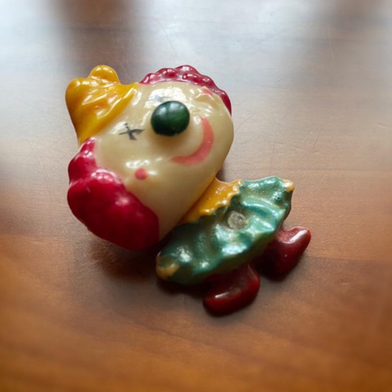 老公仔1⃣️未使用新古品加拿大產籃球眼鏡架2⃣️老娃娃55年老胸針身體可以搖晃 脖子以下可動-細節圖4