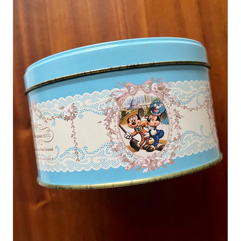 鐵盒1⃣️絕品孤品2008年東京迪士尼旅館開幕紀念版米奇大野狼2⃣️冰雪奇緣艾莎安娜合影Thistle Vintage-細節圖2