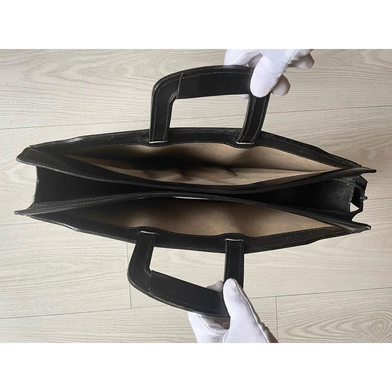 1980年代歐洲購入古著vintage 全 真皮公事包手提包肩背包 寬42x35高 最厚9公分 真皮-細節圖4