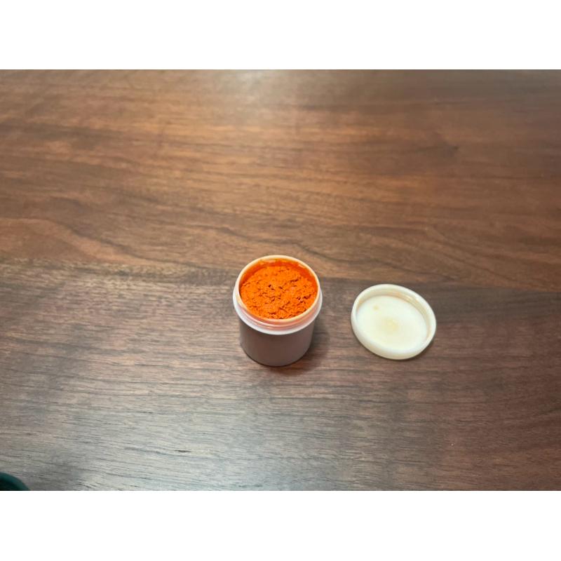 🔥 猷美「印泥」一小罐，全新未使用，還附贈約1/4罐印泥油 🔥 色澤鮮豔、質地細膩，完美呈現每一次印章的清晰與藝術感！-細節圖6