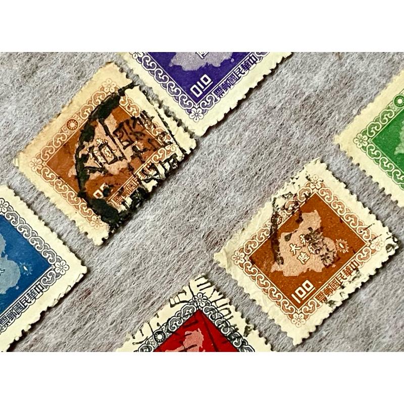 民國44年發行軍人節紀念郵票、58年實施9年國民教育週年紀念郵票、46年發行平版中華民國地圖郵票～標價為一張不挑隨機出貨-細節圖7