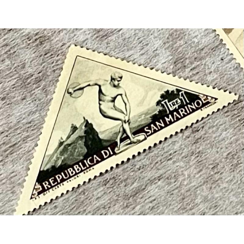 1953年歐洲聖馬利諾 聖馬力諾未使用異形三角形郵票三張、香港郵票英國女王伊莉莎白二世：1973年（一角、二角五分、五角-細節圖2