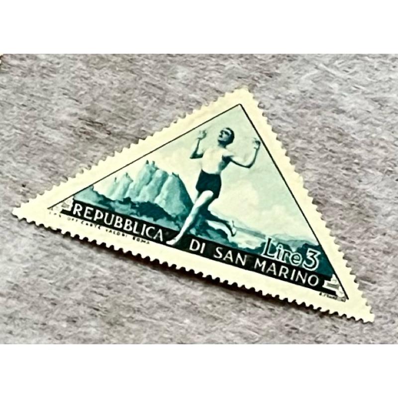 1953年歐洲聖馬利諾 聖馬力諾未使用異形三角形郵票三張、香港郵票英國女王伊莉莎白二世：1973年（一角、二角五分、五角-細節圖4