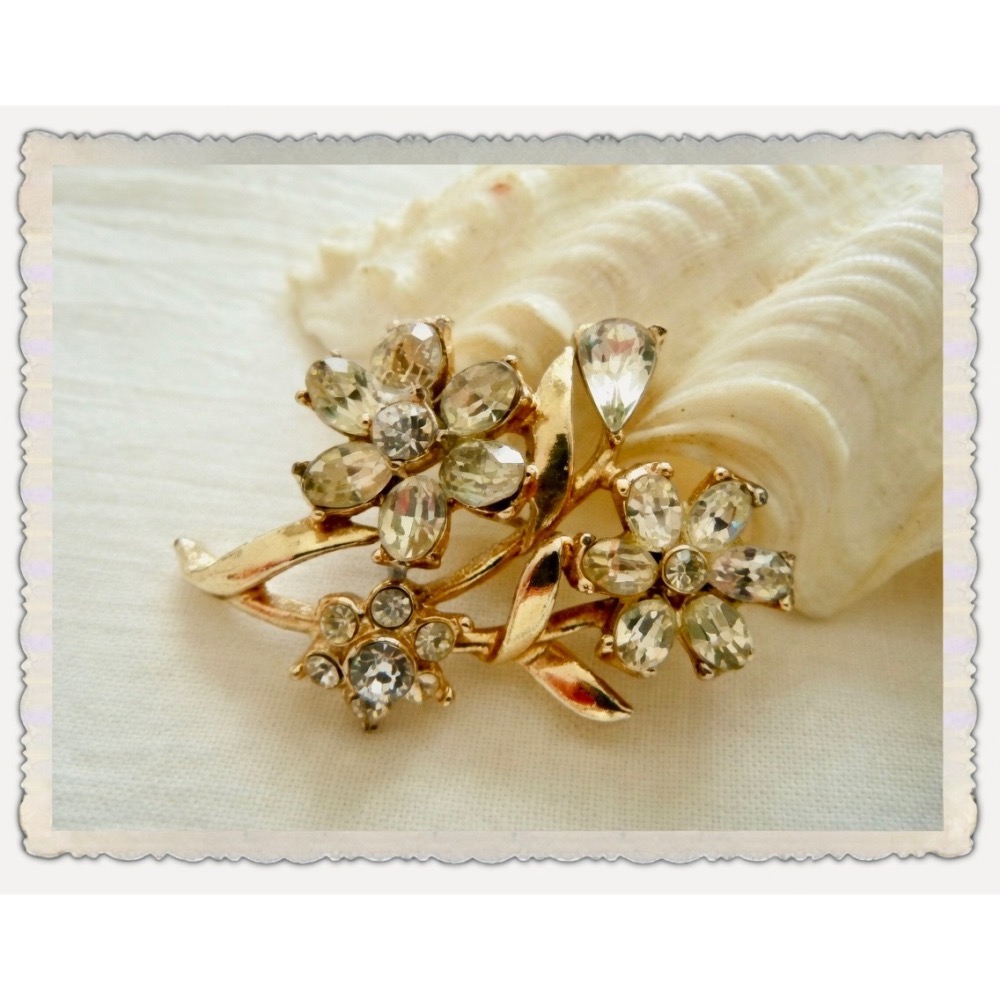 Thistle vintage✨ 美國古董 亮閃閃萊茵石（水鑽）花籃造型胸針 尺寸：約 6.5cm-細節圖3