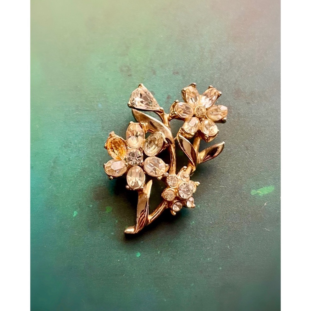 Thistle vintage✨ 美國古董 亮閃閃萊茵石（水鑽）花籃造型胸針 尺寸：約 6.5cm-細節圖5