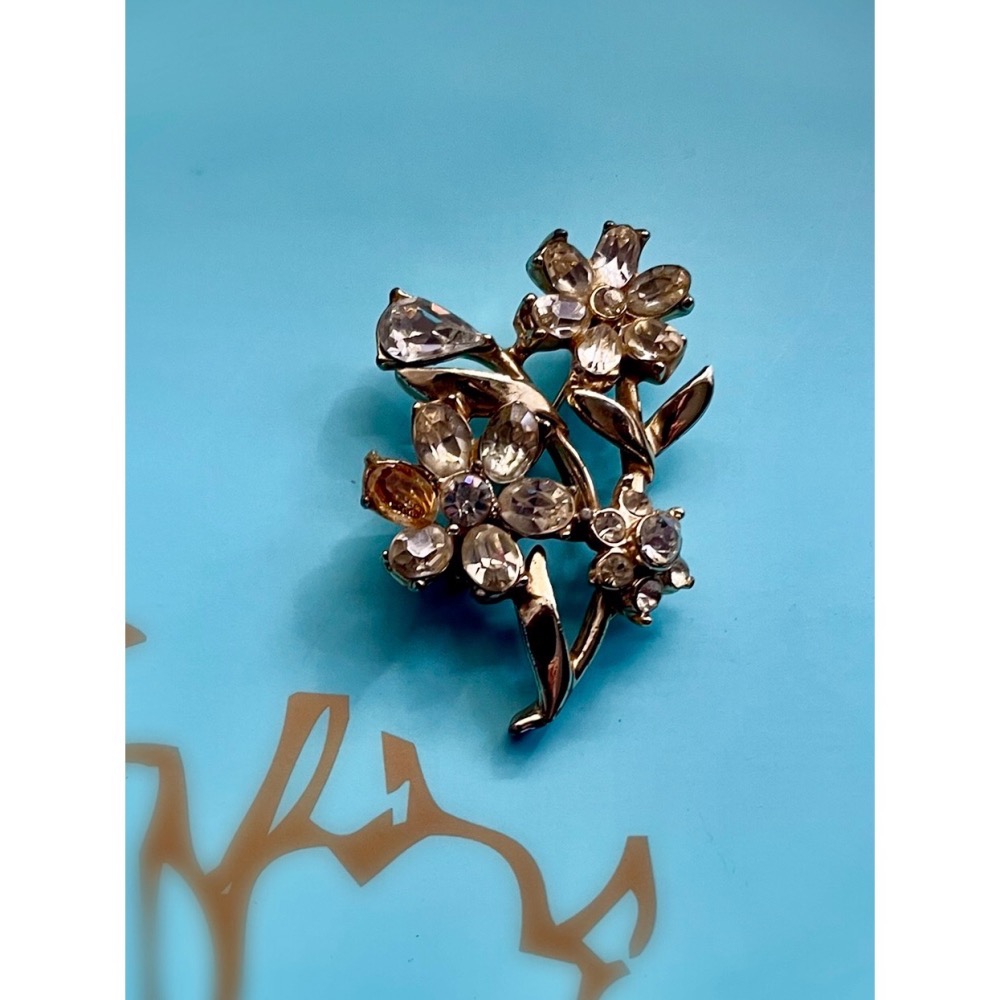 Thistle vintage✨ 美國古董 亮閃閃萊茵石（水鑽）花籃造型胸針 尺寸：約 6.5cm-細節圖6