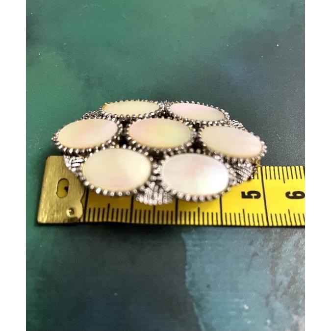 孤品獨一無二老件胸針1⃣️ 琥珀秋香色黃水晶2⃣️明亮藍色萊茵石 3⃣️個性貝母｛Thistle Vintage}-細節圖9