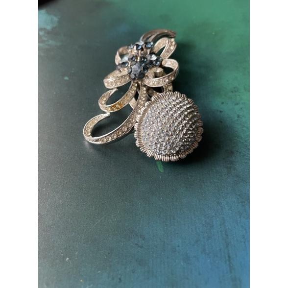 {Thistle Vintage} 知名設計師王培浩手工胸針胸針鑲真正施華洛世奇水晶尾端藍寶無邊鑲嵌工藝大賠本-細節圖4