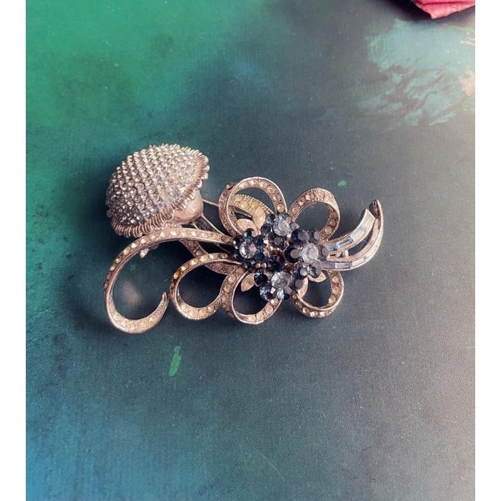 {Thistle Vintage} 知名設計師王培浩手工胸針胸針鑲真正施華洛世奇水晶尾端藍寶無邊鑲嵌工藝大賠本-細節圖5