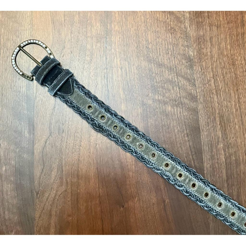 時間淬鍊的絕美孤品✨Vintage古董麂皮皮帶✨一段被時間溫柔收藏的深藍淺藍往事-細節圖2