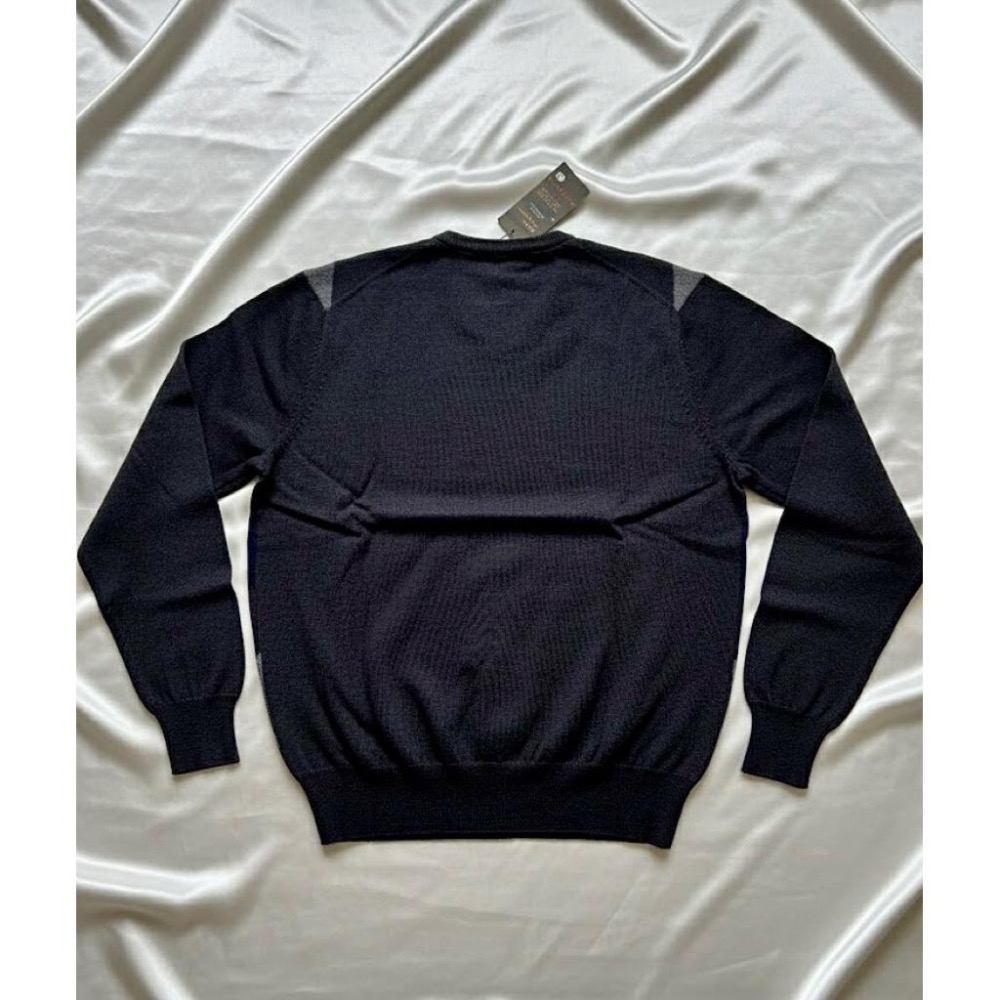 🇯🇵 日本購入✨Christian Orani✨100%頂級羊毛✨（吊牌特別註明可水洗）V領菱格紋套頭毛衣（LL號）-細節圖3