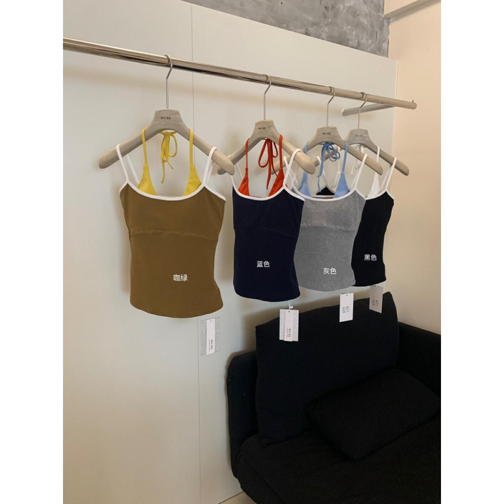 現貨 / 純慾風撞色拚邊修身假兩件掛脖背心吊帶帶胸墊內搭外穿W5532-細節圖6