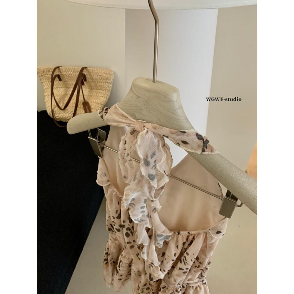 美式辣妹豹紋荷葉邊吊帶花苞裙新款度假風V領連衣裙女W5509-細節圖4
