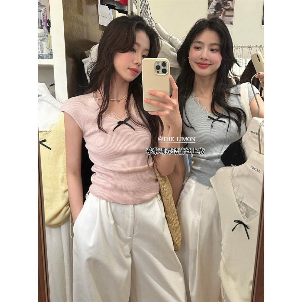 819 THE LIMON檸檬綠茶純慾溫柔蕾絲邊V領蝴蝶結褶皺修身針織衫女T恤-細節圖8