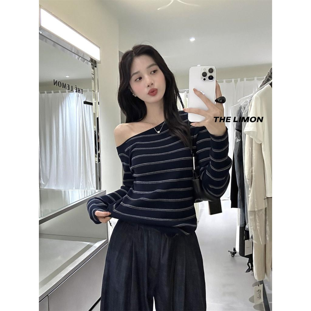 819 THE LIMON檸檬綠茶韓版2025鞦季斜領漏鎖骨不規則顯瘦針織衫T恤女-細節圖9