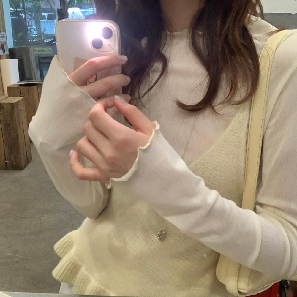 檸檬家 疊穿神器～慵懶微透木耳邊打底小衫10051-細節圖3