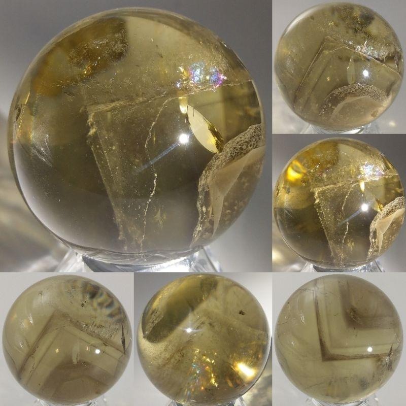 黃水晶球 白幽靈隱山 千層白幽金字塔山 微帶藍針 千層色帶塔山 晶中晶 清透帶彩虹光 微達碧茲 白幽靈球（6）-細節圖8