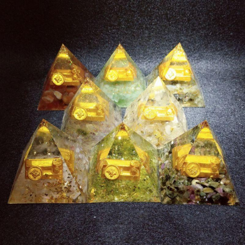 奧根塔金字塔 碎石水晶能量塔 金箔 水晶滴膠5×5×6