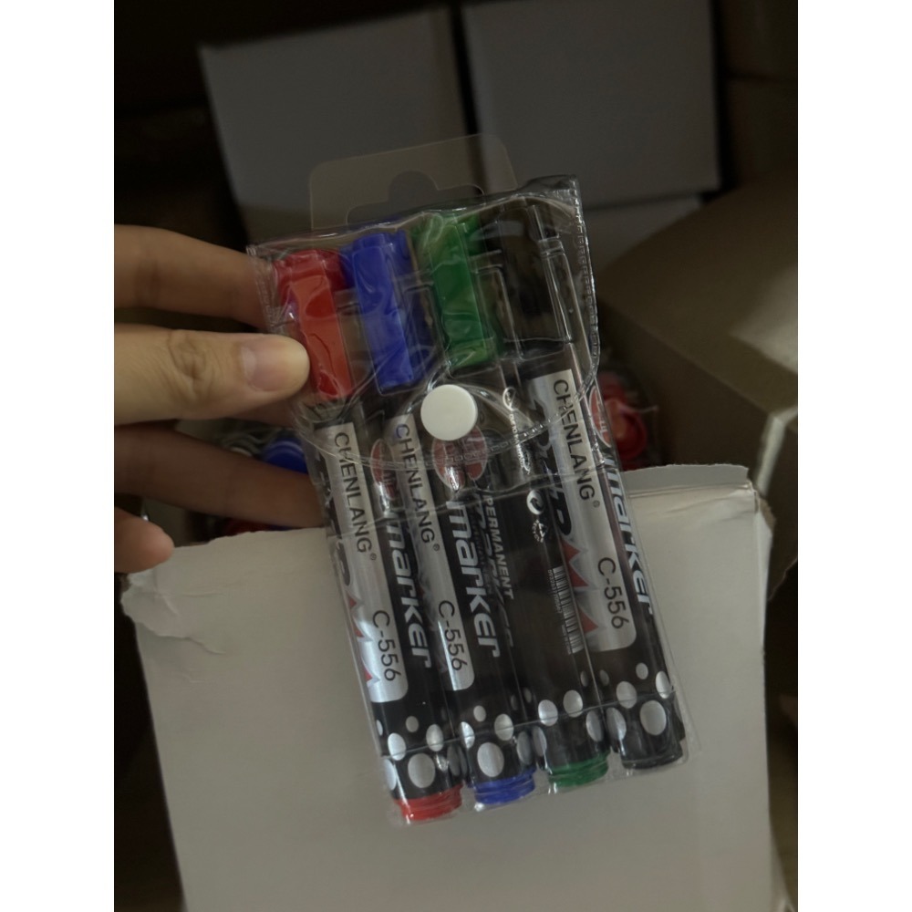 【十八啦🎲商城-台灣現貨】營業用白板筆4入組 4色各1 藍色白板筆 黑色白板筆 紅色白板筆-細節圖4