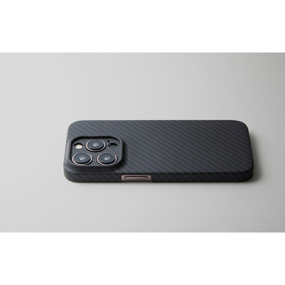 DeFF DURO 杜邦克維拉纖維 超輕薄保護殼 絕佳手感 特別版 iPhone 15 Pro 系列專用-細節圖3