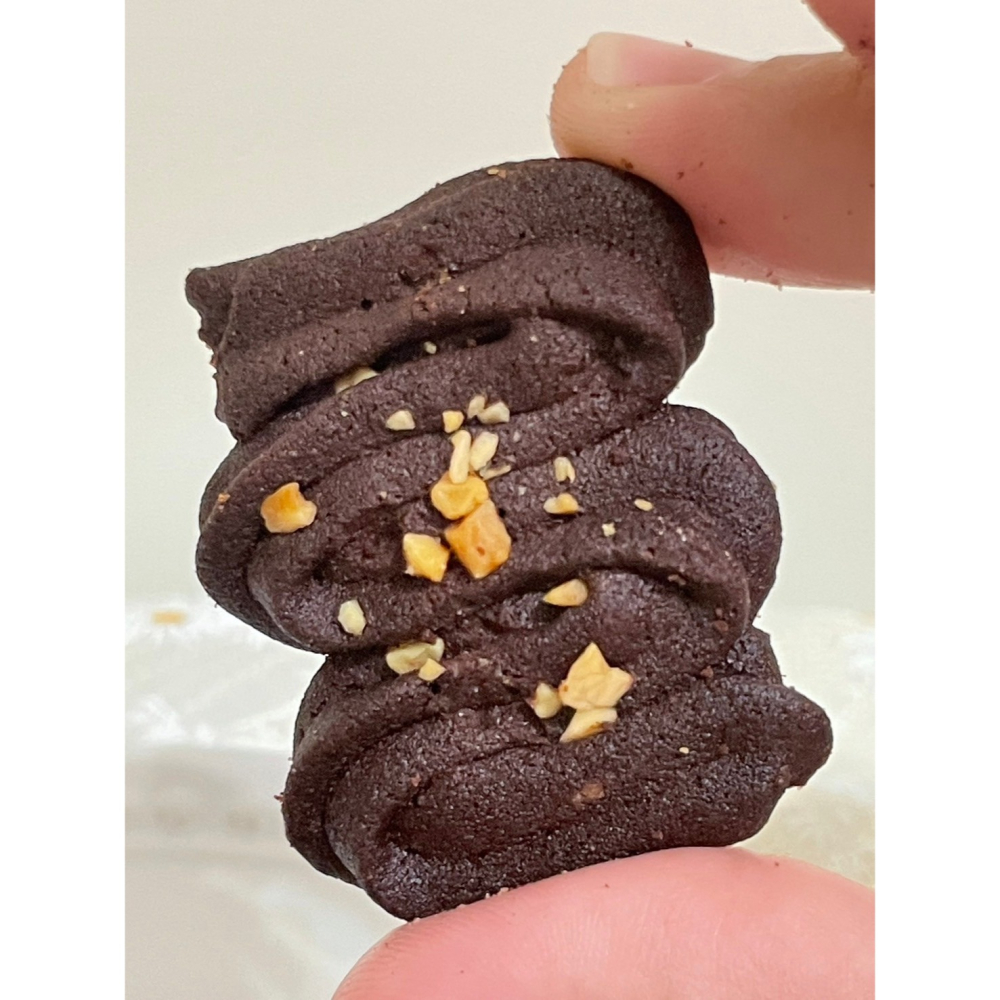 法芙娜可可杏仁曲奇🍪手工擠花餅乾、｜伴手禮團購／野餐／辦公室點心／小朋友慶生／禮物／方便吃／好吃不膩口｜-細節圖2