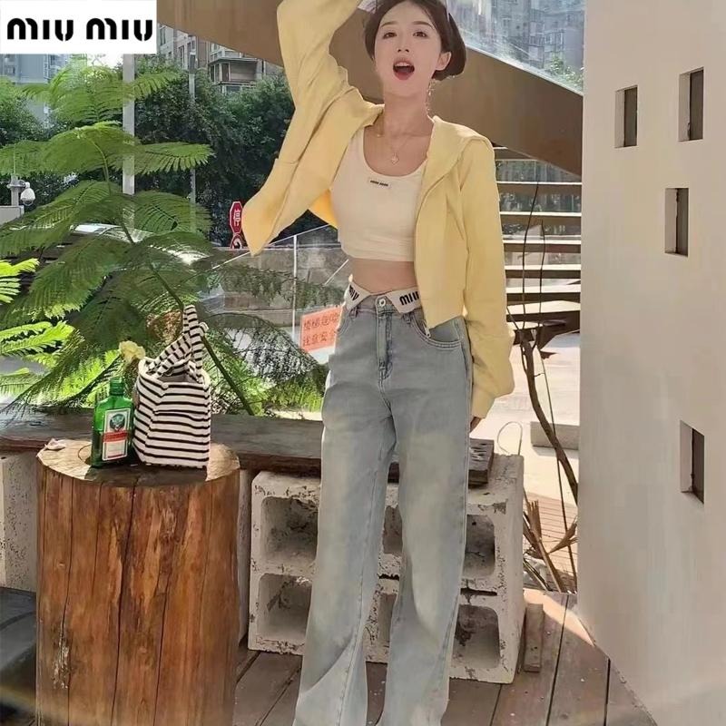 💕Aurora 美國代購💕 MiuMiu 新款 翻邊字母logo 牛仔褲 直筒 復古 高腰 顯瘦 闊腿褲 淺藍色-細節圖7