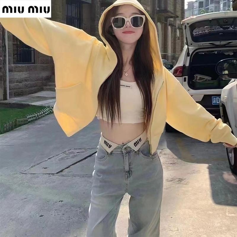 💕Aurora 美國代購💕 MiuMiu 新款 翻邊字母logo 牛仔褲 直筒 復古 高腰 顯瘦 闊腿褲 淺藍色-細節圖8