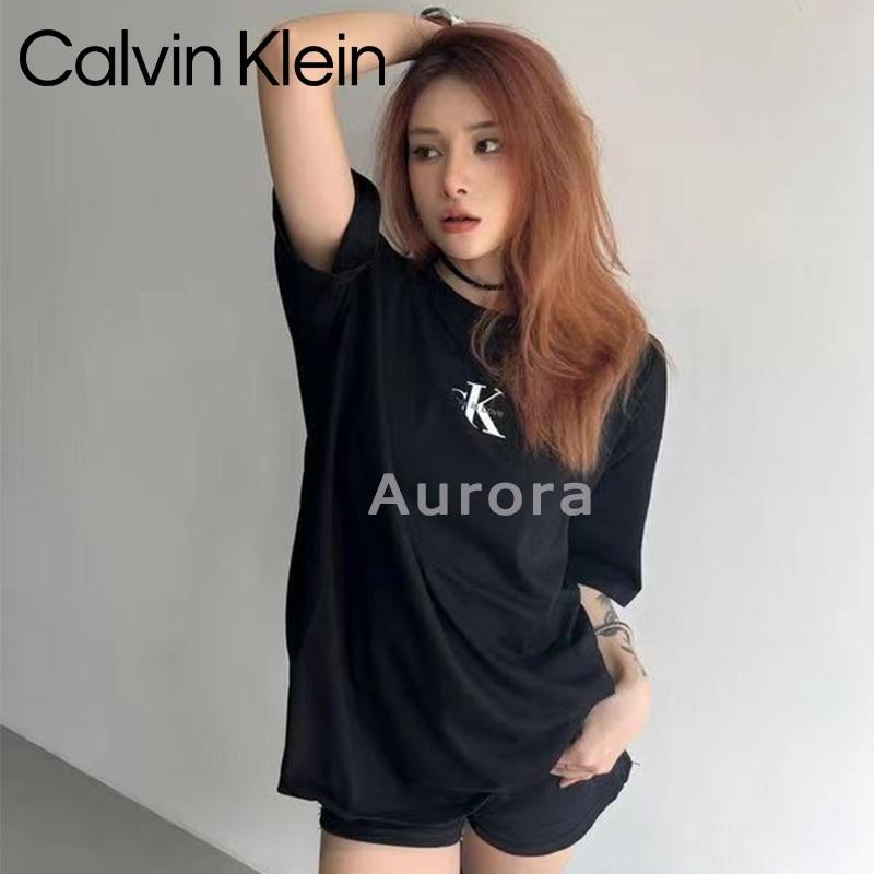 💕Aurora 美國代購💕 Calvin Klein 字母 印花 短袖 T恤 寬鬆 中長款 百搭 上衣-細節圖5