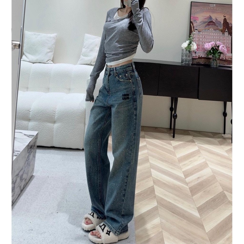 Aurora 購物分享💕 MiuMiu 新款高腰燙滿鑽牛仔褲 深藍色 純棉 彈力 舒適 牛仔長褲-細節圖3