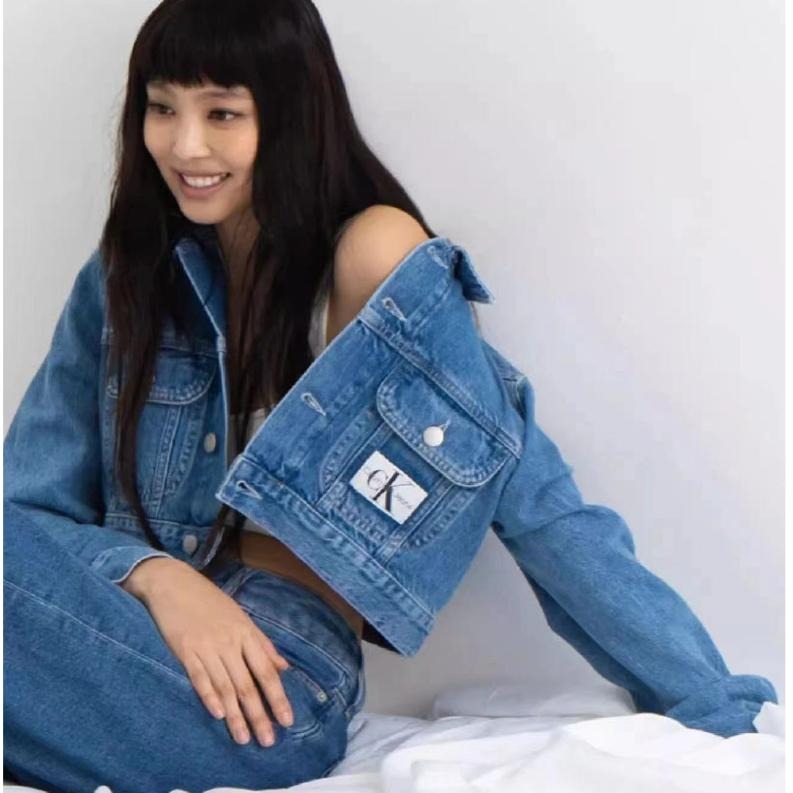 Aurora 購物分享💕 Calvin Klein JENNIE同款 寬鬆牛仔褲 CK牛仔短外套 牛仔長褲 直筒褲 女生-細節圖10