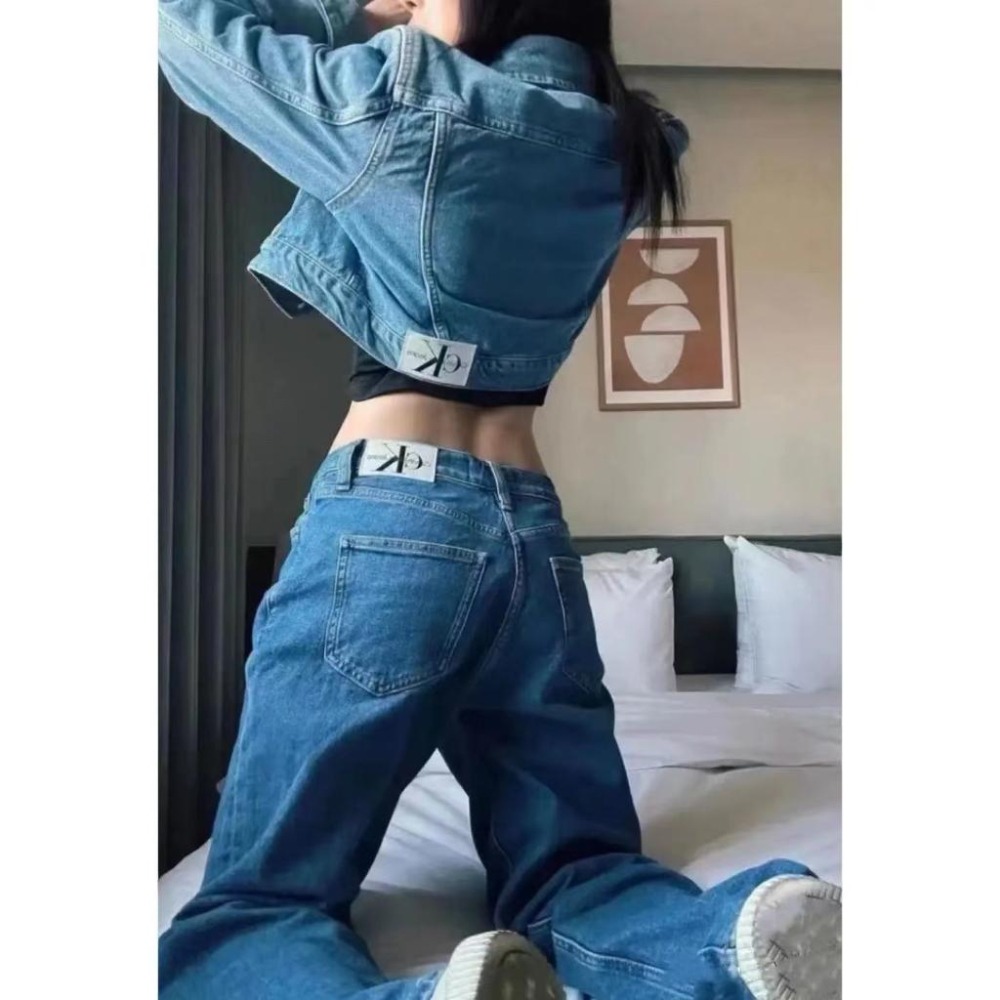 Aurora 購物分享💕 Calvin Klein JENNIE同款 寬鬆牛仔褲 CK牛仔短外套 牛仔長褲 直筒褲 女生-細節圖12