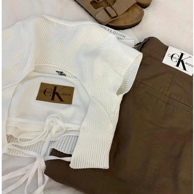 Aurora 購物分享💕 Calvin Klein JENNIE同款 CK新款logo刺繡 露背綁帶針織短袖上衣-細節圖8